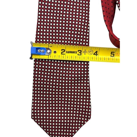 VTG Tommy Hilfiger Made in USA 100% Silk Red Geometric Microprint Tie - Picture 6 of 6